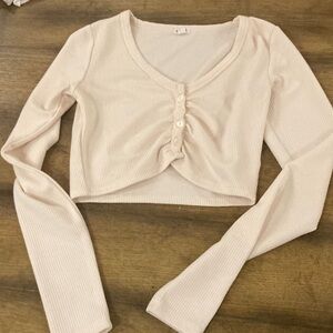Super cute Garage long sleeve crop